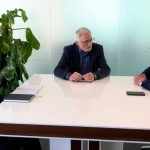 El Alcalde de Torre Pacheco recibe al vicecónsul de Bolivia.