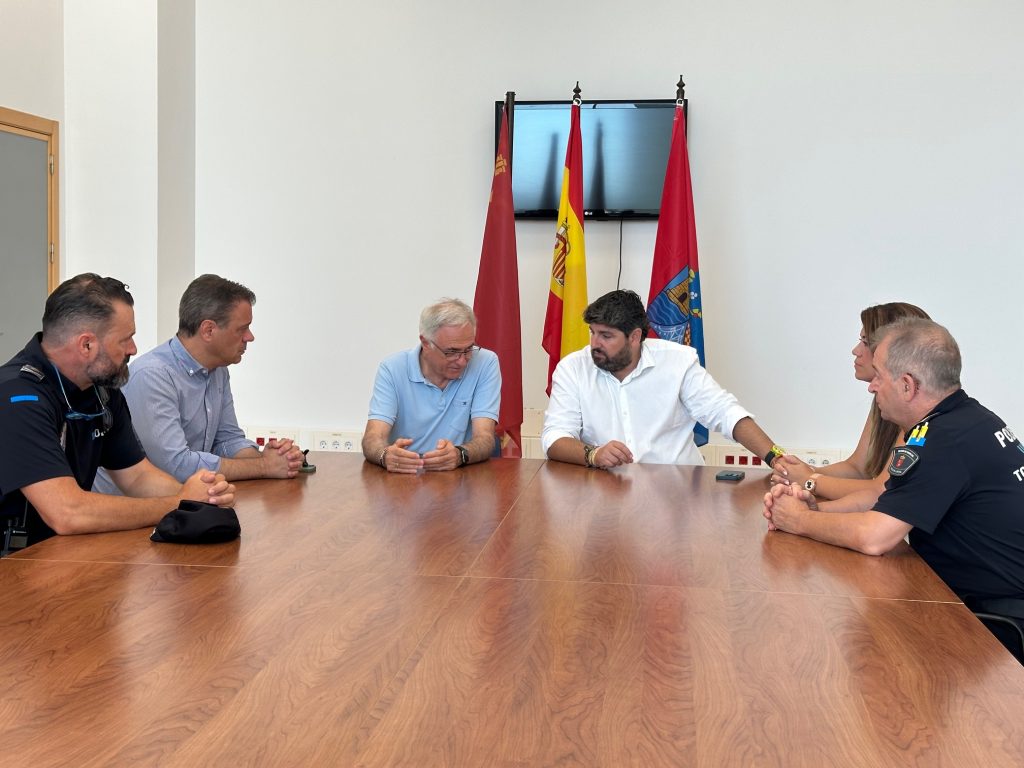 Reunión Presidente y delegada del Gobierno