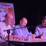 “Jornada y emoción en las conferencias dentro de la agenda cultural del festival.”