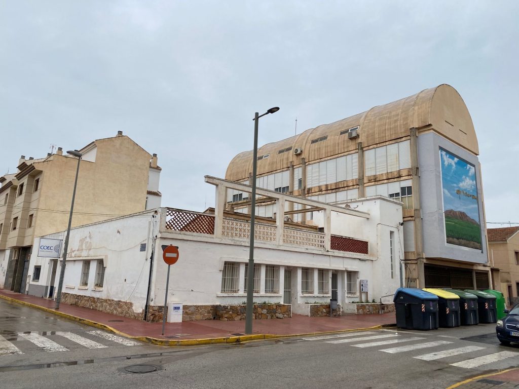 Antiguo Centro Salud y Edificio Soberanía